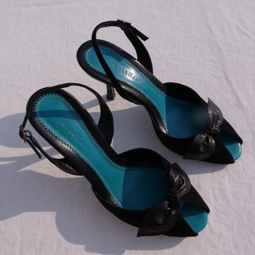 Vintage 90s Cole Haan black suede peep toe heels - Picture 8 of 8
